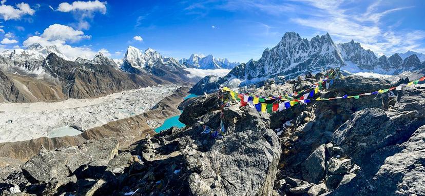 Gokyo Chola Pass Trekking 19 days